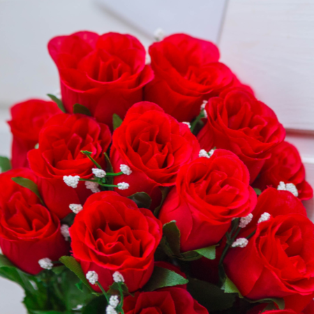 send rose flower bouquet to Pakistan with Revaayat