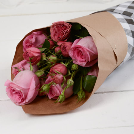 pink roses bouquet for her