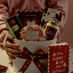 Revaayat Signature Love Hamper